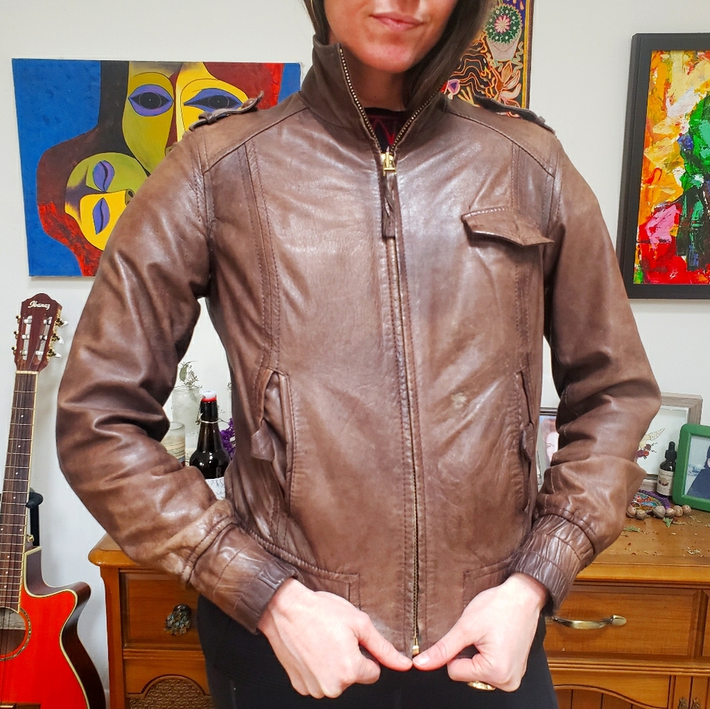 100% leather bomber jacket